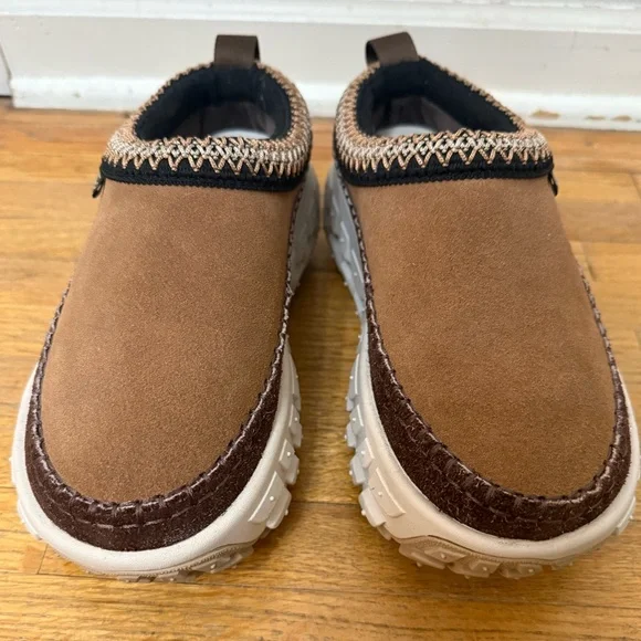 UGG Chestnut Platform Clogs Slippers Women’s 7 EU 38 - Picture 3 of 10